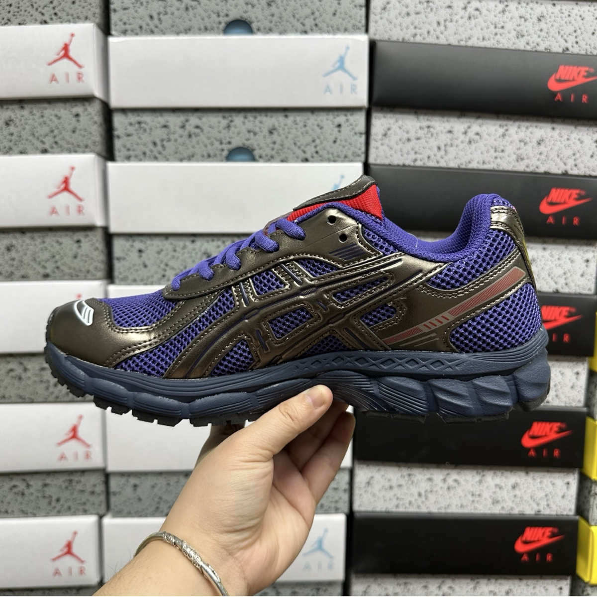 Kith x Marvel x Capcom x Asics Gel Kayano 12.1 - Captain America