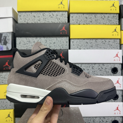 Air Jordan 4 Retro - Taupe Haze
