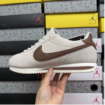 Nike Cortez Wmns - Light Orewood Brown/Fauna Brown-Sail