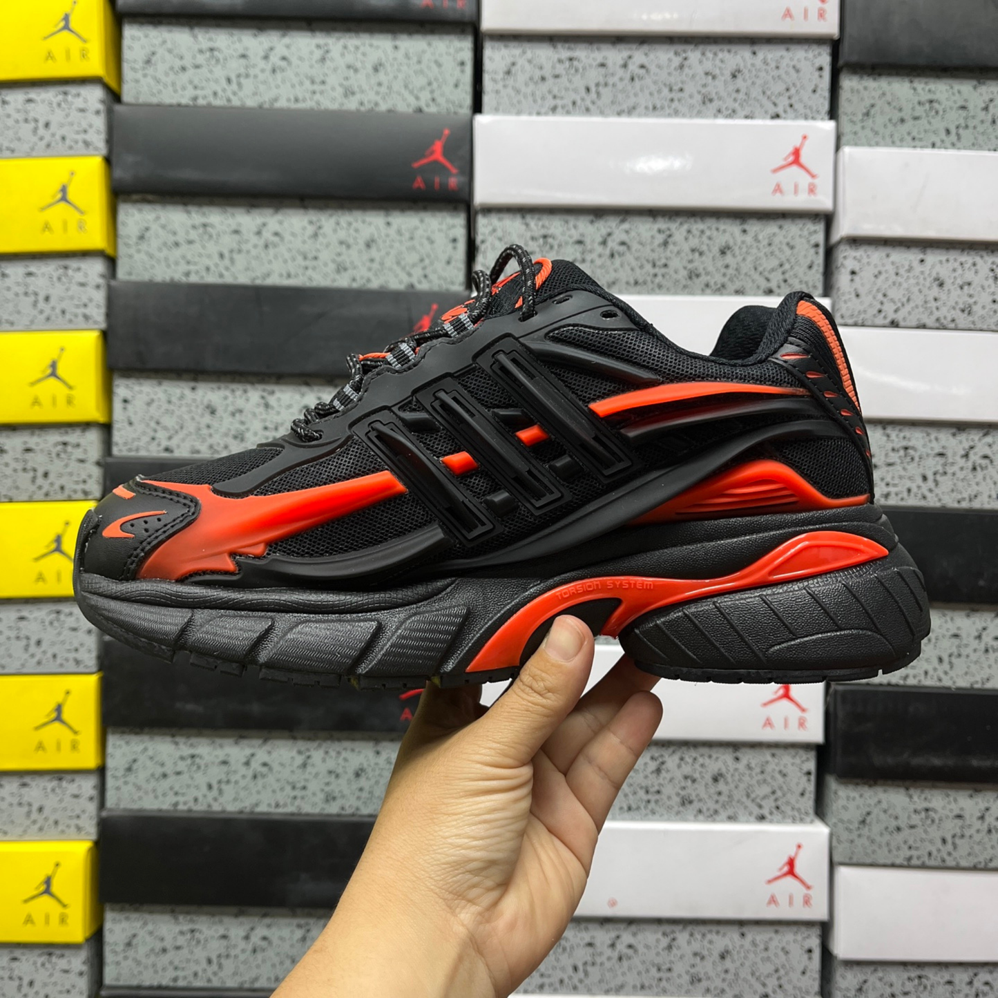 Pharrell Williams x Adidas Adistar Jellyfish  - Black/Red