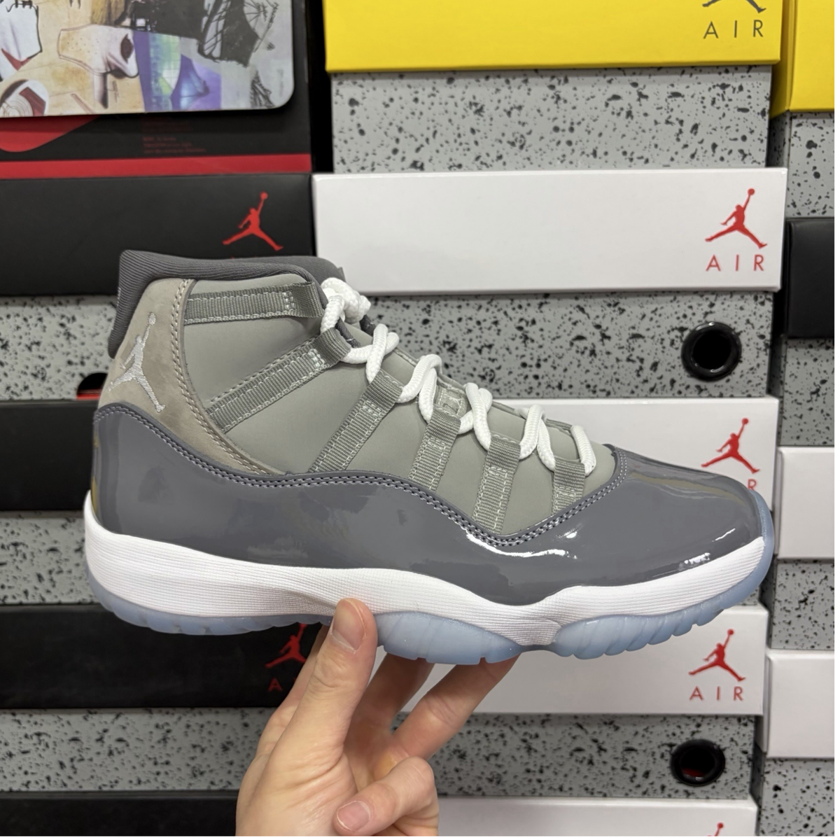 Air Jordan 11 Retro - Cool Grey