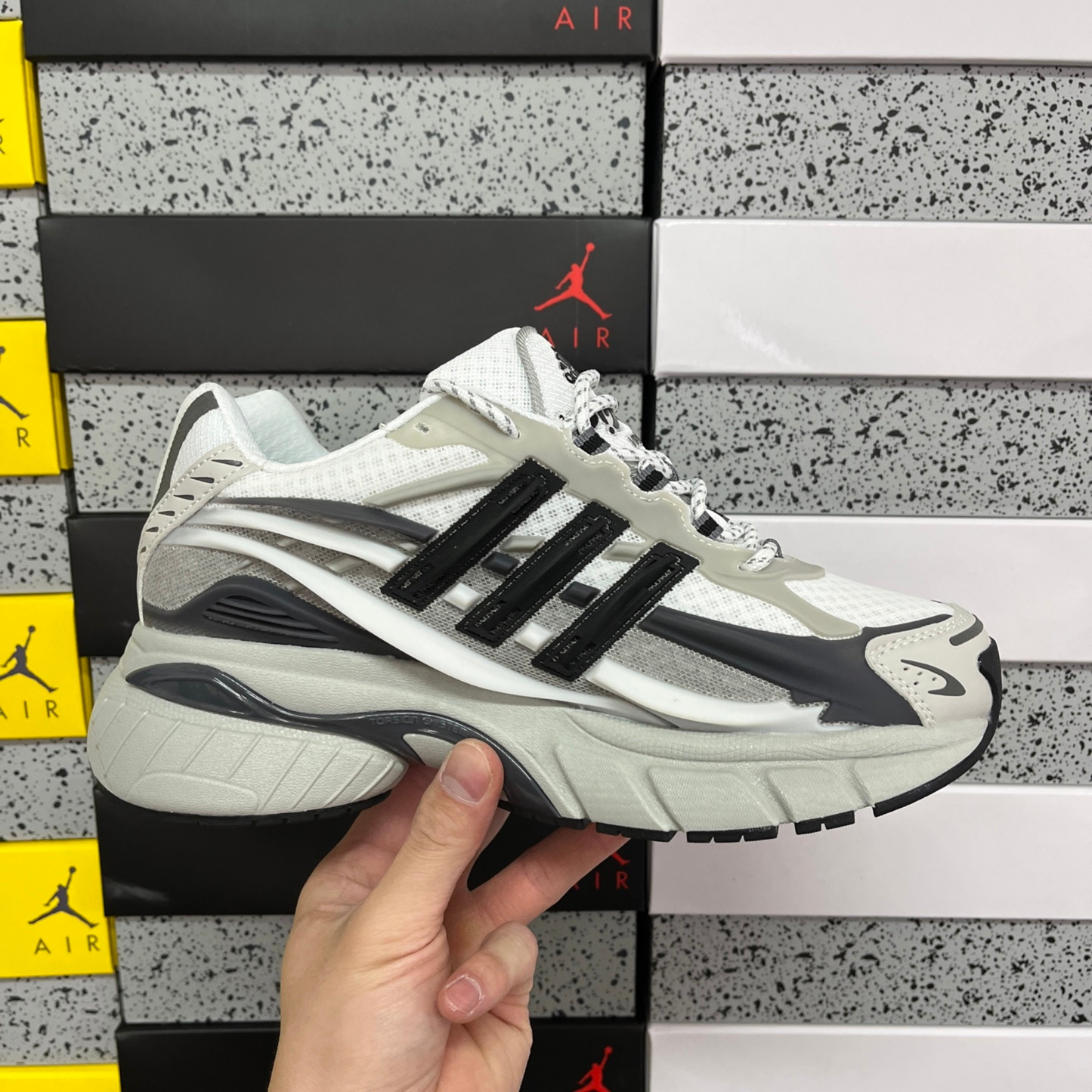 Pharrell Williams x Adidas Adistar Jellyfish  - Solid Grey Black