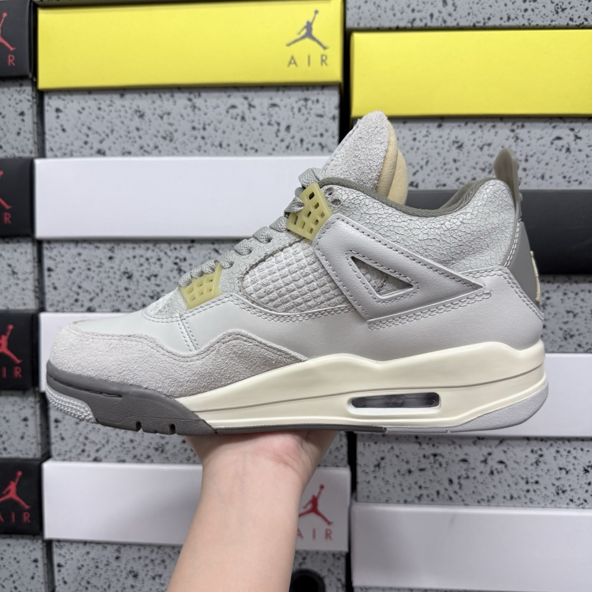 Air Jordan 4 Retro SE - Craft Photon Dust