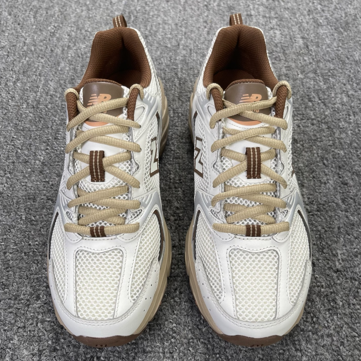 New Balance 530 - White Brown Beige