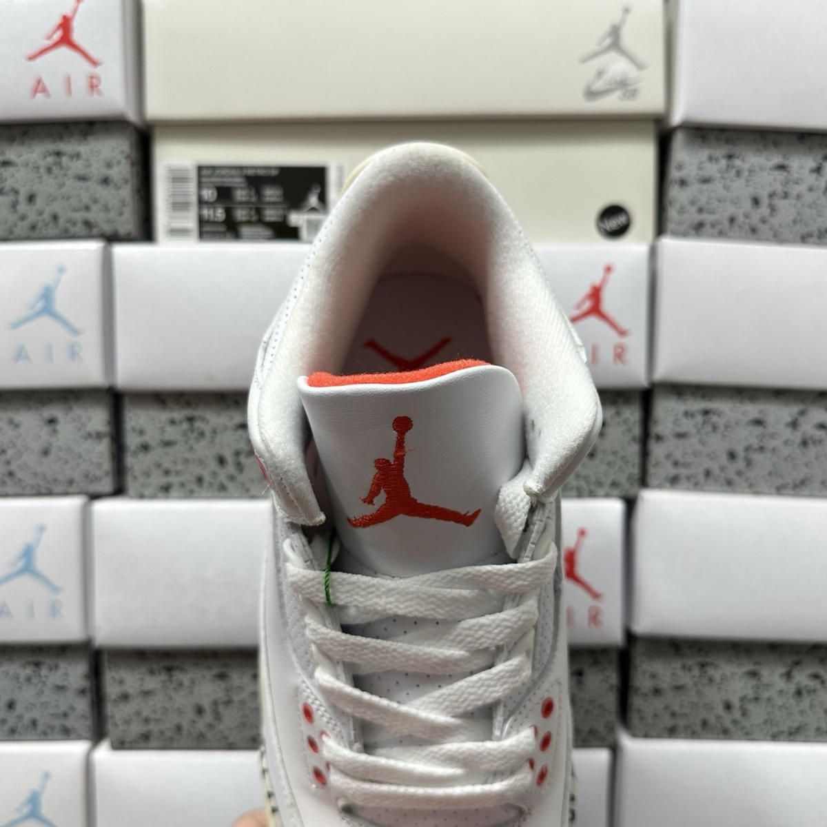 Air Jordan 3 Retro - Georgia Peach