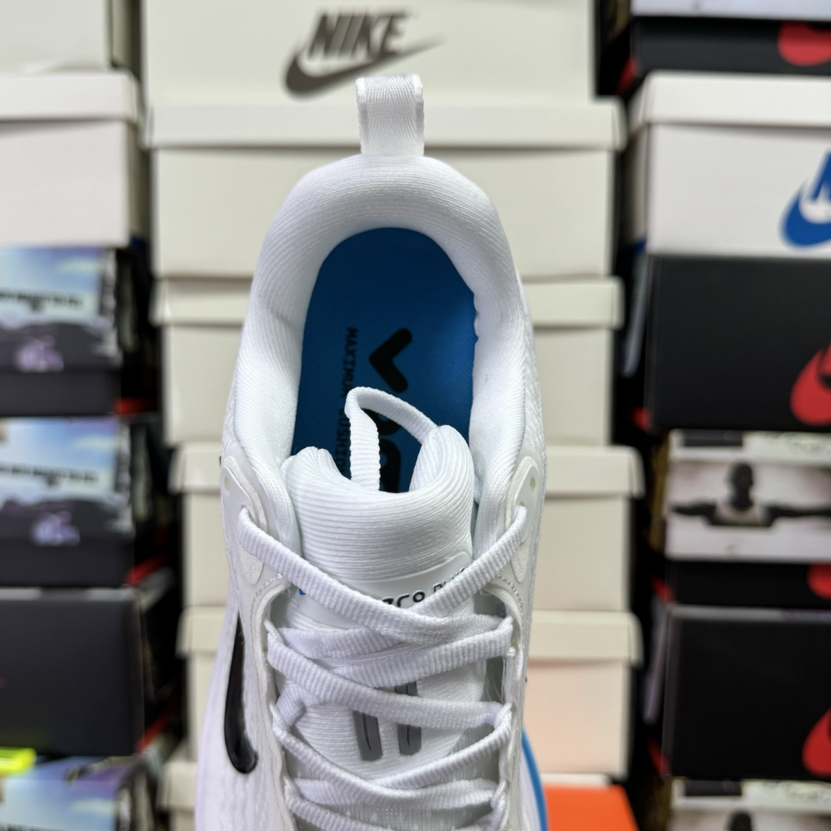 Nike Vomero Plus - White Black Blue Hero