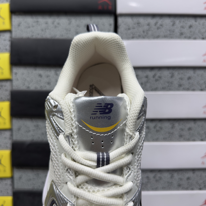 New Balance 530 - Silver Yellow