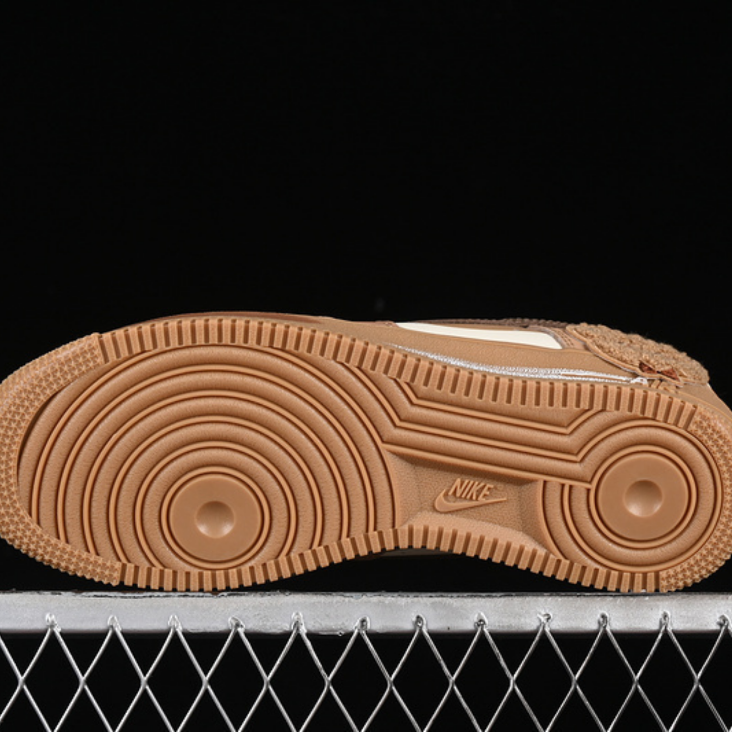 Nike Air Force 1 Low - Stink Bear Gift Box