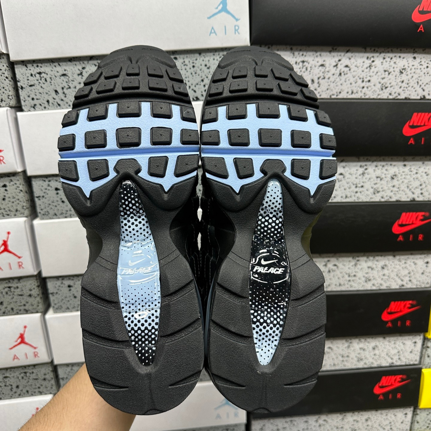 Air Max 95 x Palace - Metallic Silver and Aluminum
