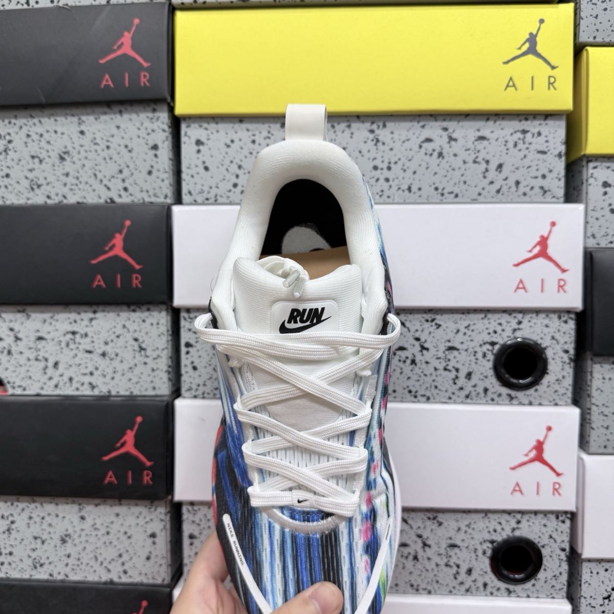 Nike Vomero 18 - Ekiden