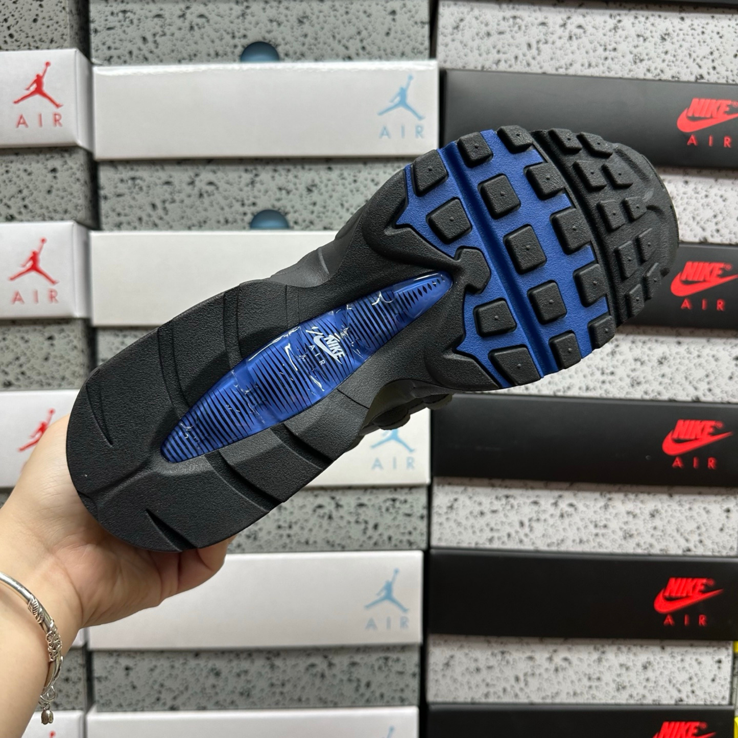 Air Max 95 - Black Hyper Royal