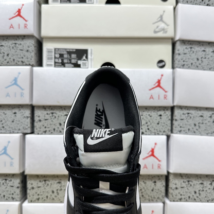 Nike Dunk Low - Panda