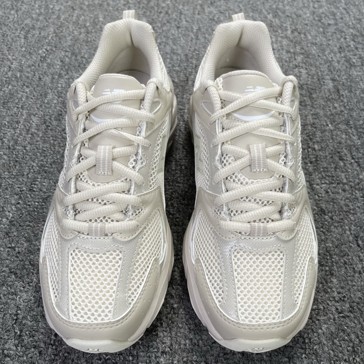 New Balance 530 - Beige Angora