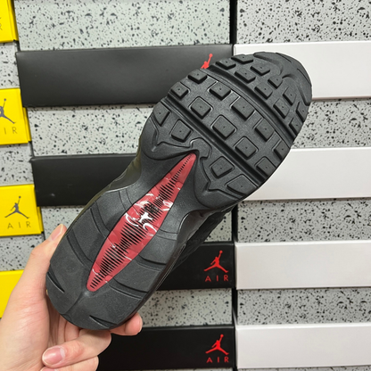 Air Max 95 - Crimson Pulse
