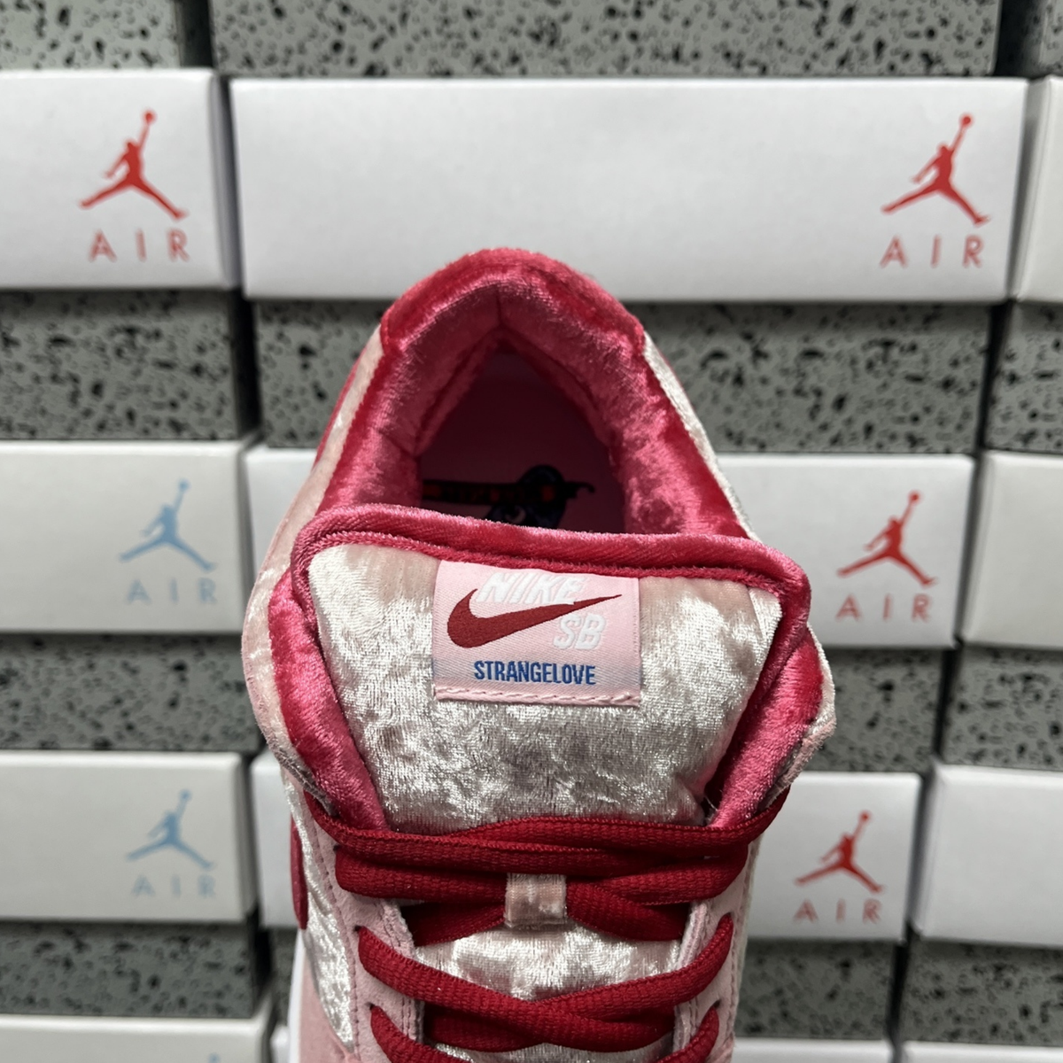 Nike SB Dunk Low Pro - StrangeLove