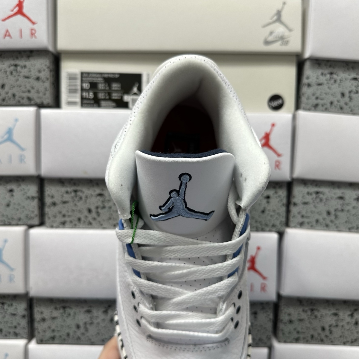 Air Jordan 3 Retro - UNC