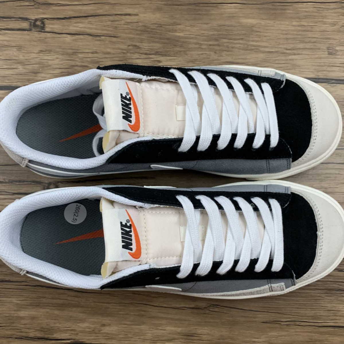 Nike Blazer Low '77 Vintage - Grey Black Suede
