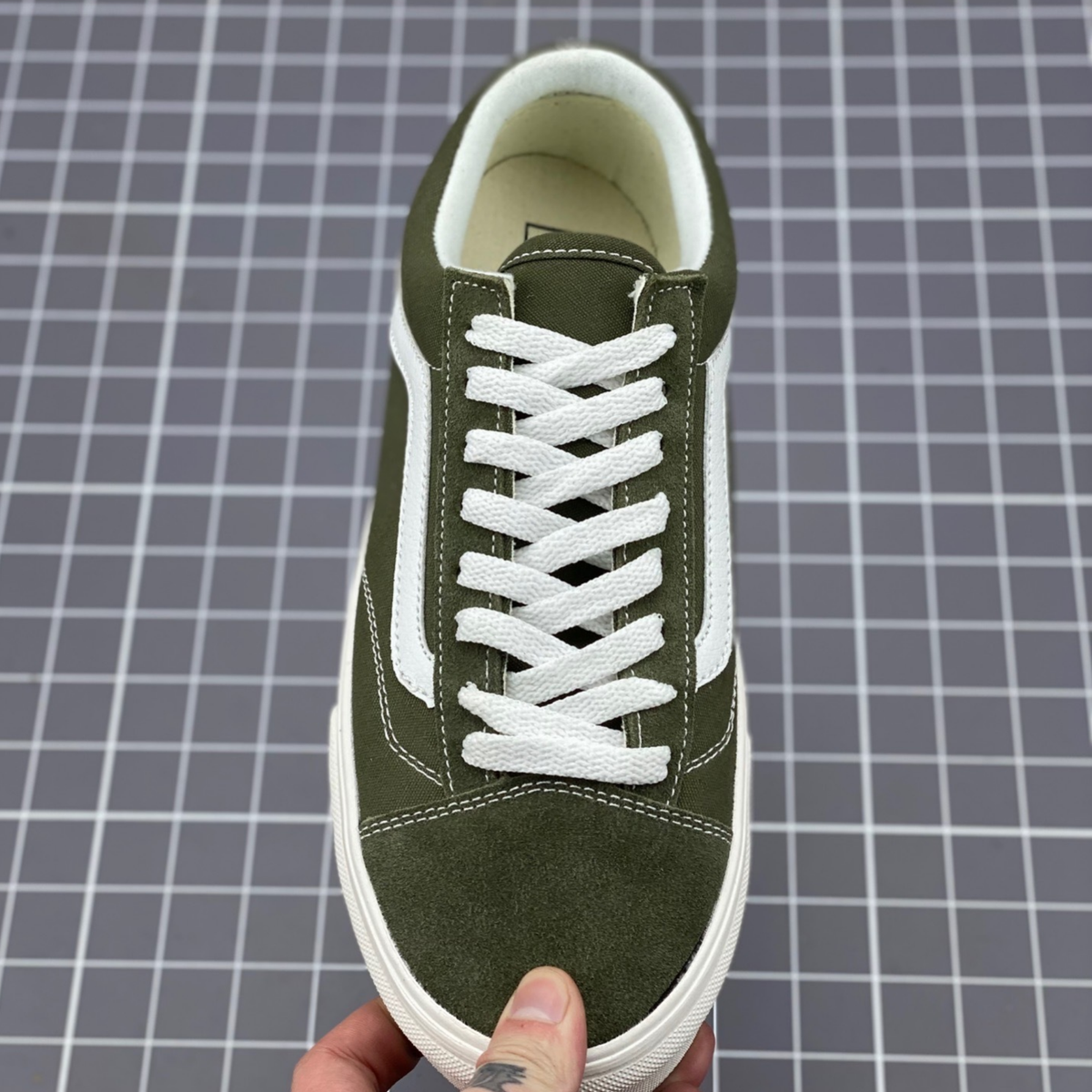 Vans Old Skool Color Theory - Gray Olive