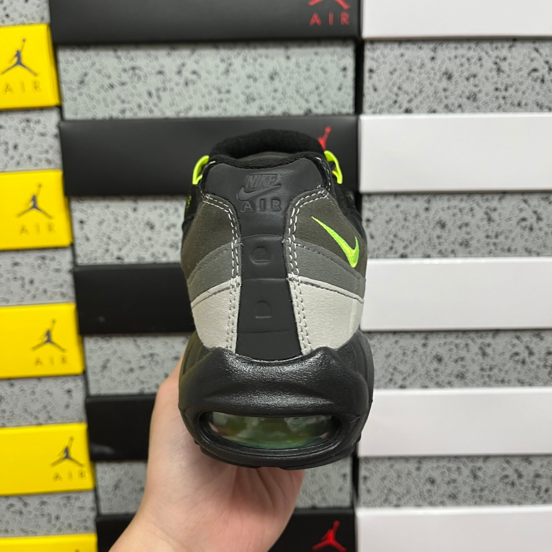 Air Max 95 - Black Neon