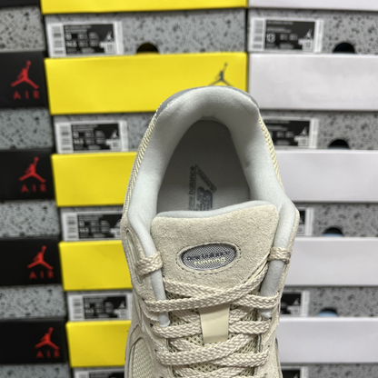 New Balance 2002R - Bone Light Aluminum