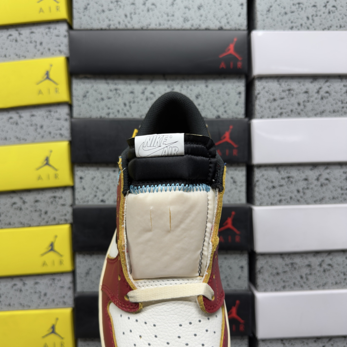 Union LA x Air Jordan 1 Retro Low OG - Chicago / Varsity Red