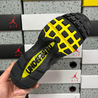 Air Max 95 x Undefeated - Shanghai"