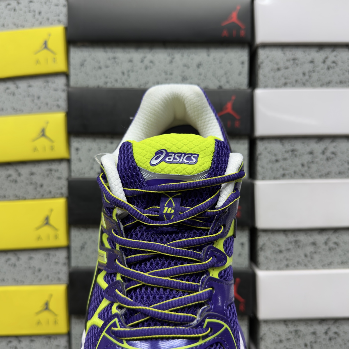 Asics Gel Nimbus 16 - Violet / Lightning / Flash Yellow