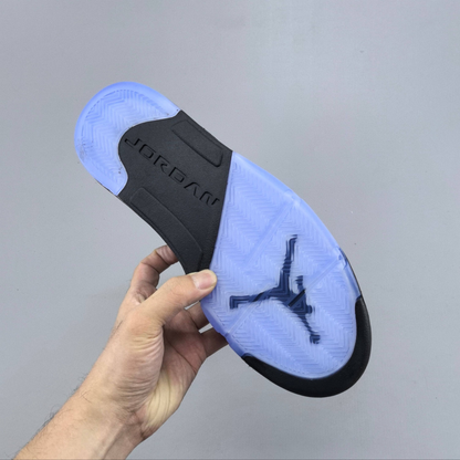 Air Jordan 5 - Black Carolina