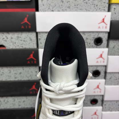 Air Jordan 11 Retro - Legend Blue