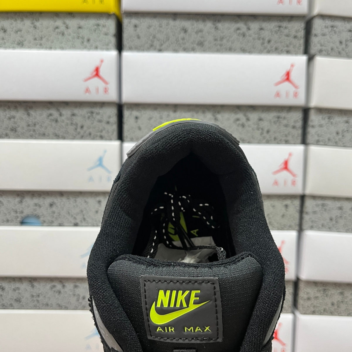 Nike Air Max 90 - Black Volt Cool Grey