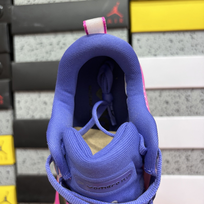 Nike Vomero Plus - Royal Pulse Fire Pink