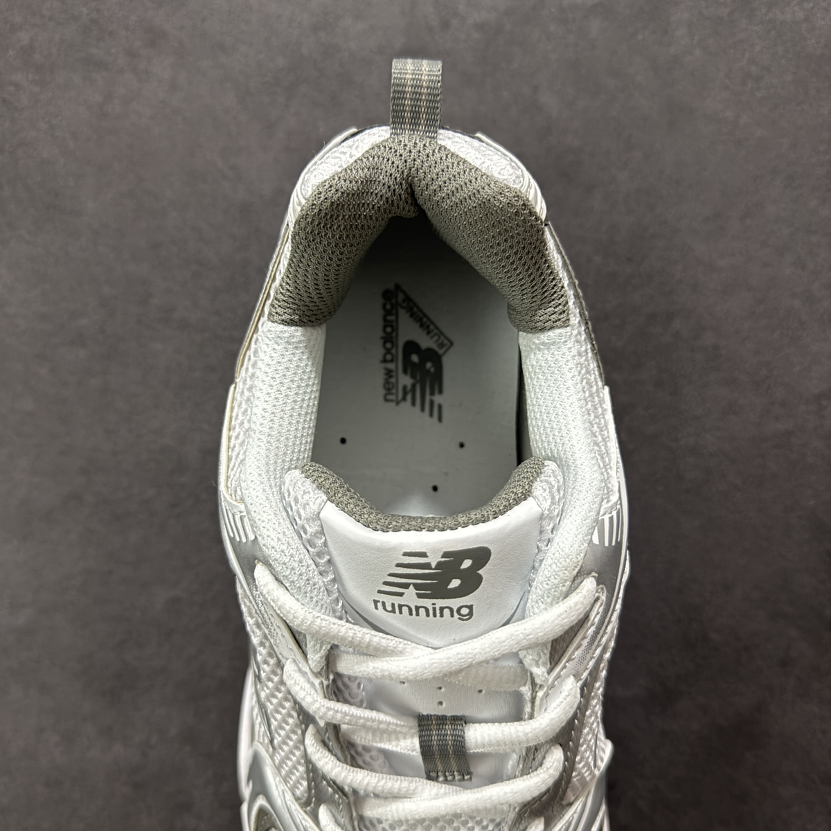 New Balance 530 - White Silver