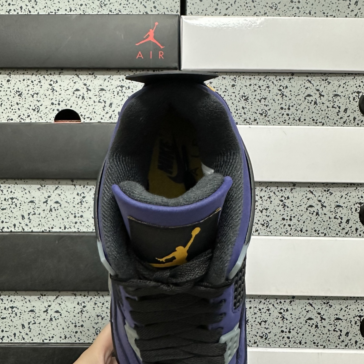 Air Jordan 4 Retro - Canyon Purple