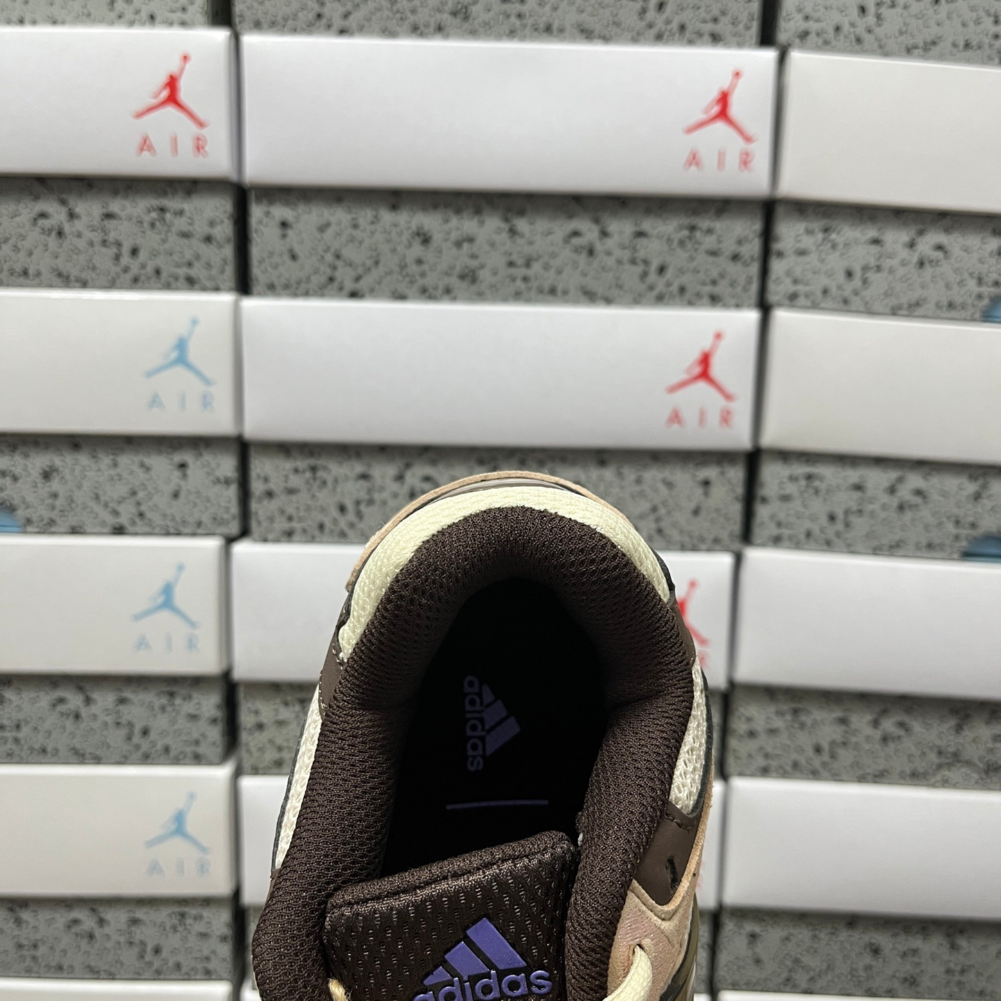 Bad Bunny x Adidas Response CL - Paso Fino