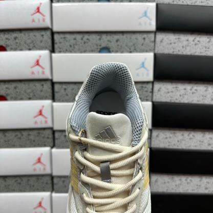 Adidas Response CL - Grey One Cream White Solar Gold