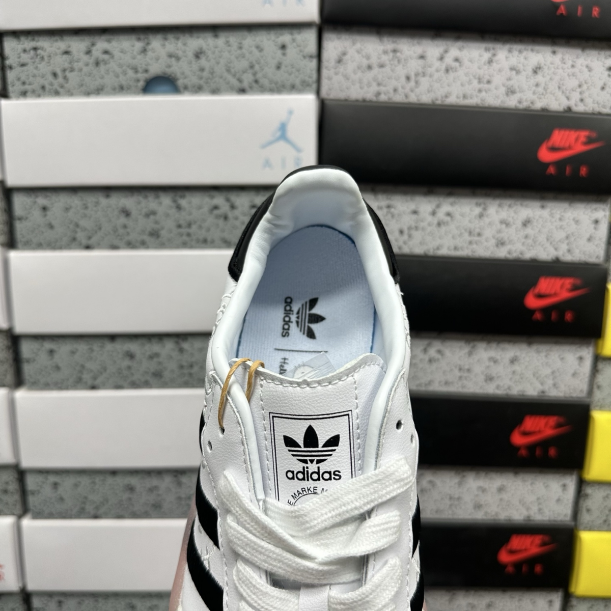 Hello Kitty x Adidas Samba - Cloud Silver Clear Pink