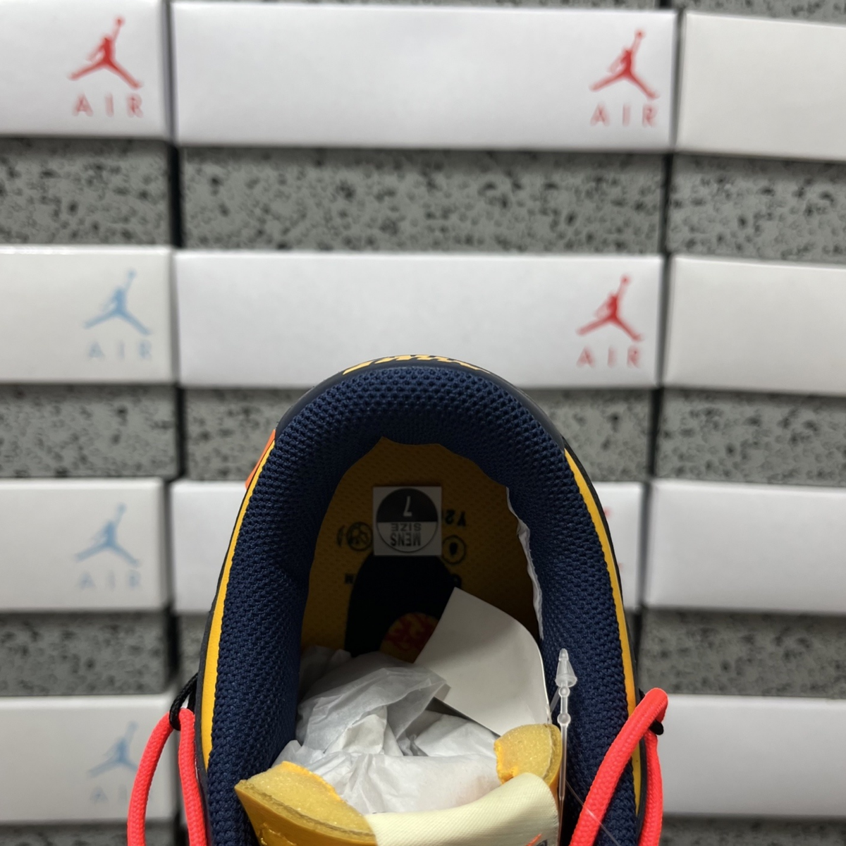 Off-White X Nike SB Dunk Low - University Gold