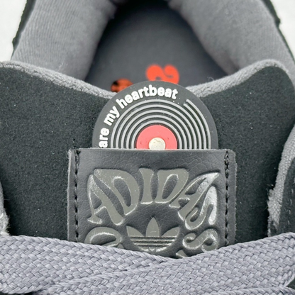Adidas Campus 00's - Valentine's Day Black