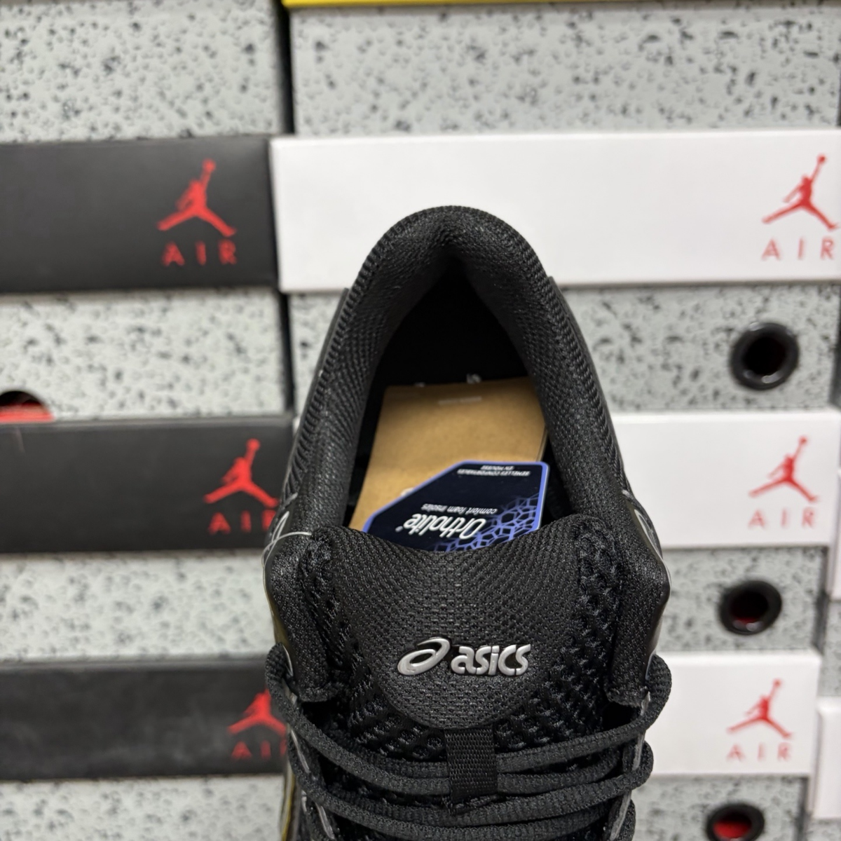 Asics Gel Cumulus 16 - Black Pure Silver