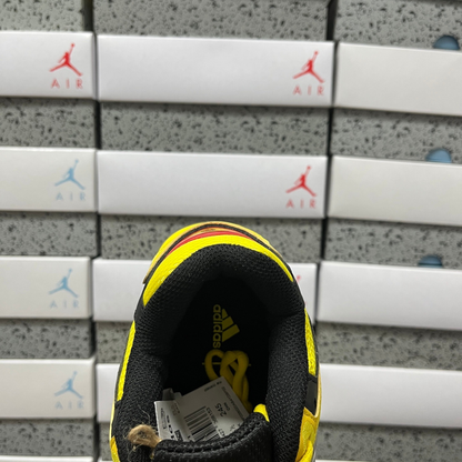 Bad Bunny x Adidas Response CL - Yellow
