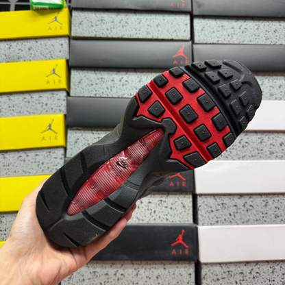 Air Max 95 - Black University Red