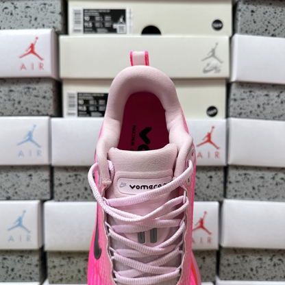 Nike Vomero Plus - Hyper Pink/Black/White