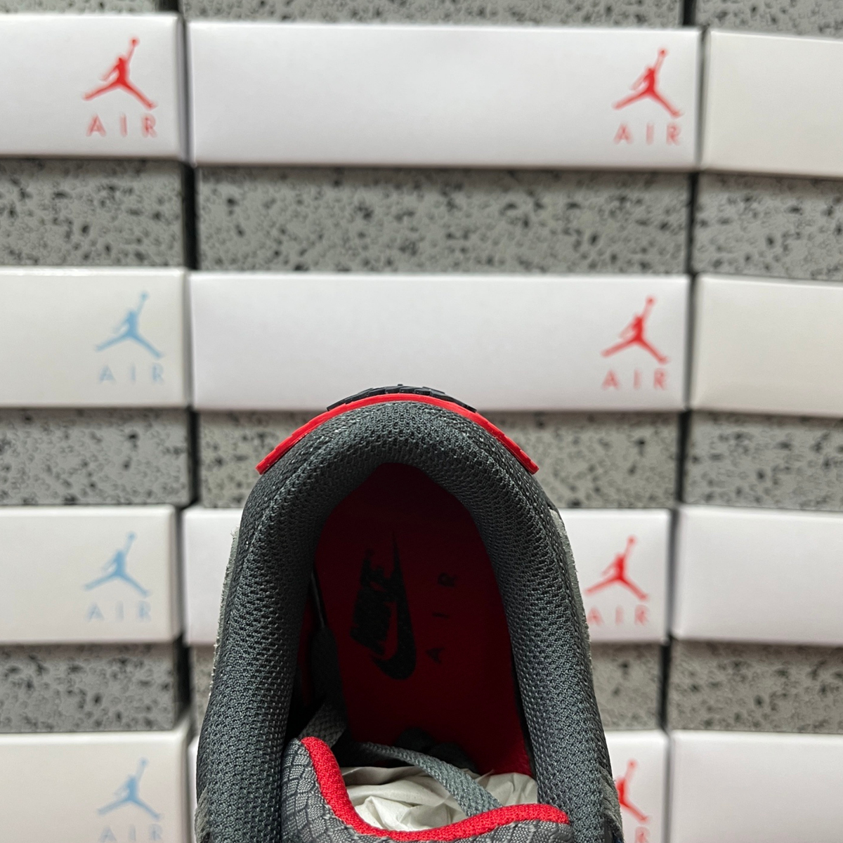 Nike Air Max 90 - Iron Grey Fire Red