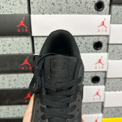 Nike Air Max 90 - Triple Black