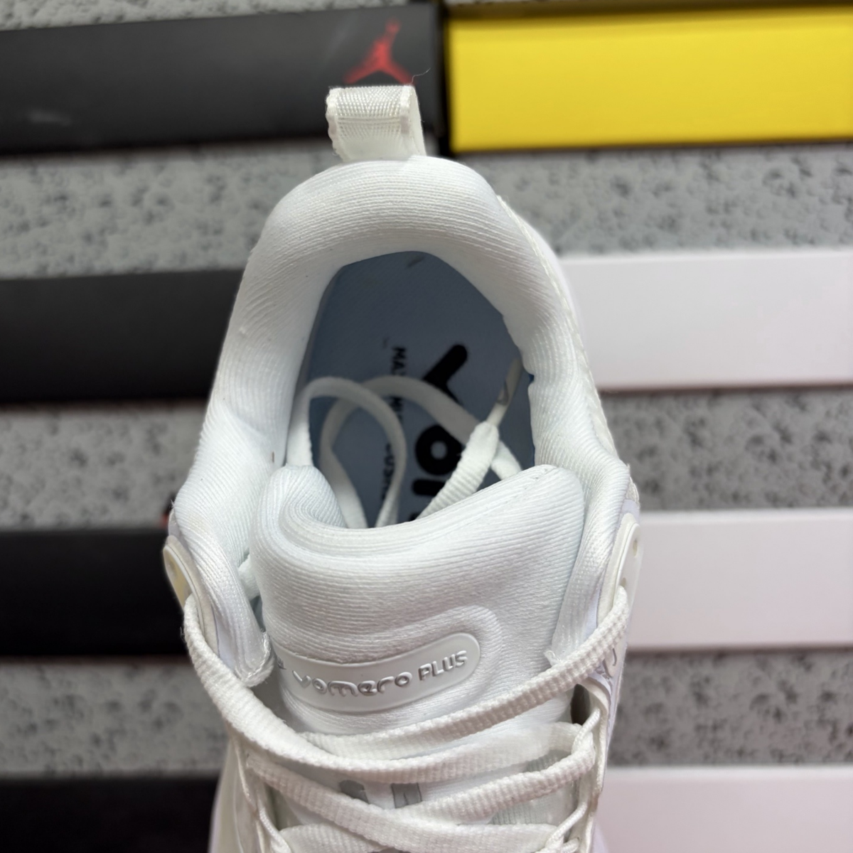 Nike Vomero Plus - Triple White