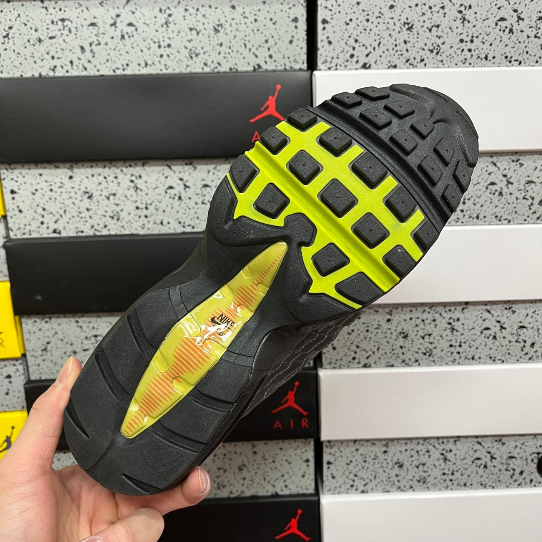 Air Max 95 -  Anthracite Safety Orange