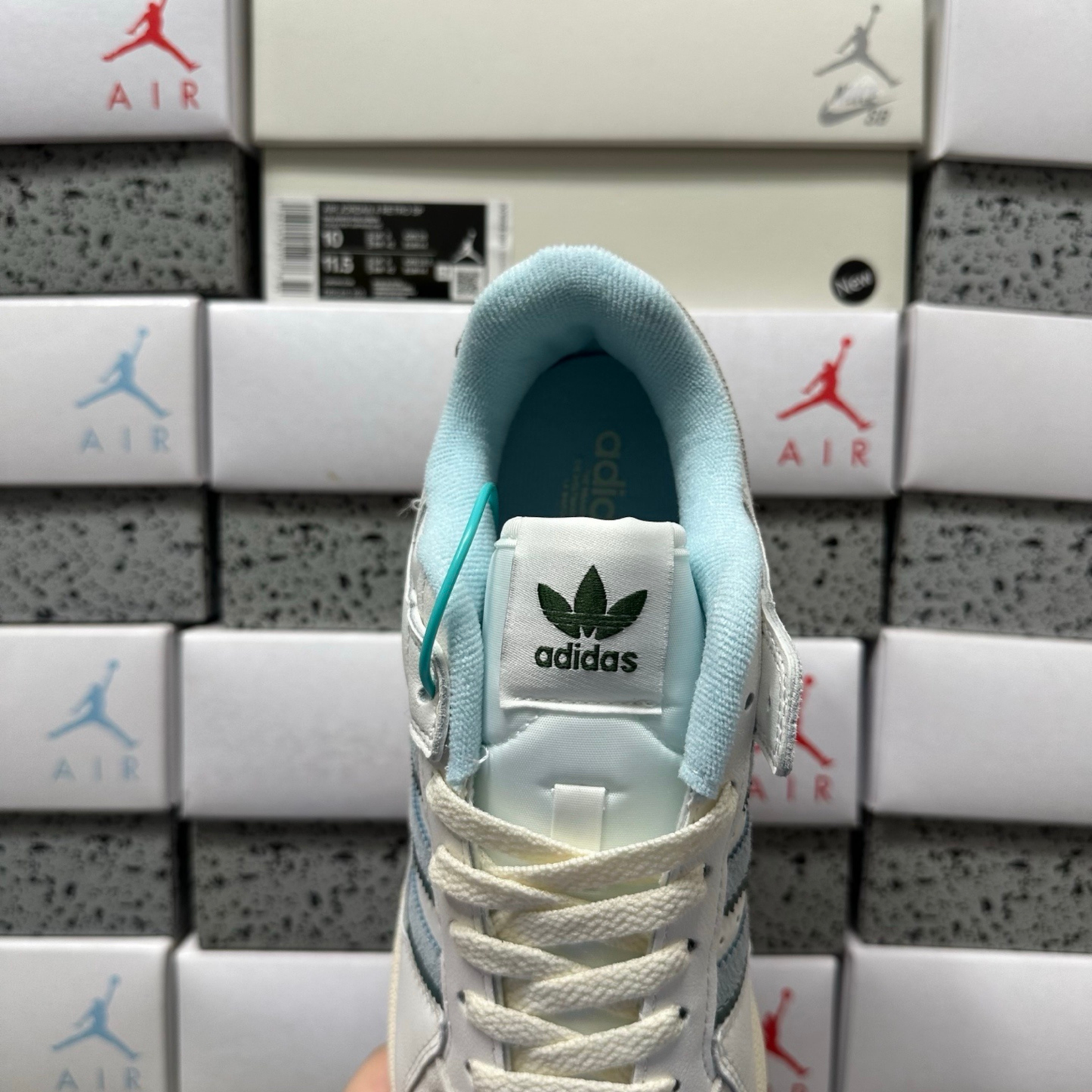 Adidas Forum Low - Cloud White / Wonder Blue