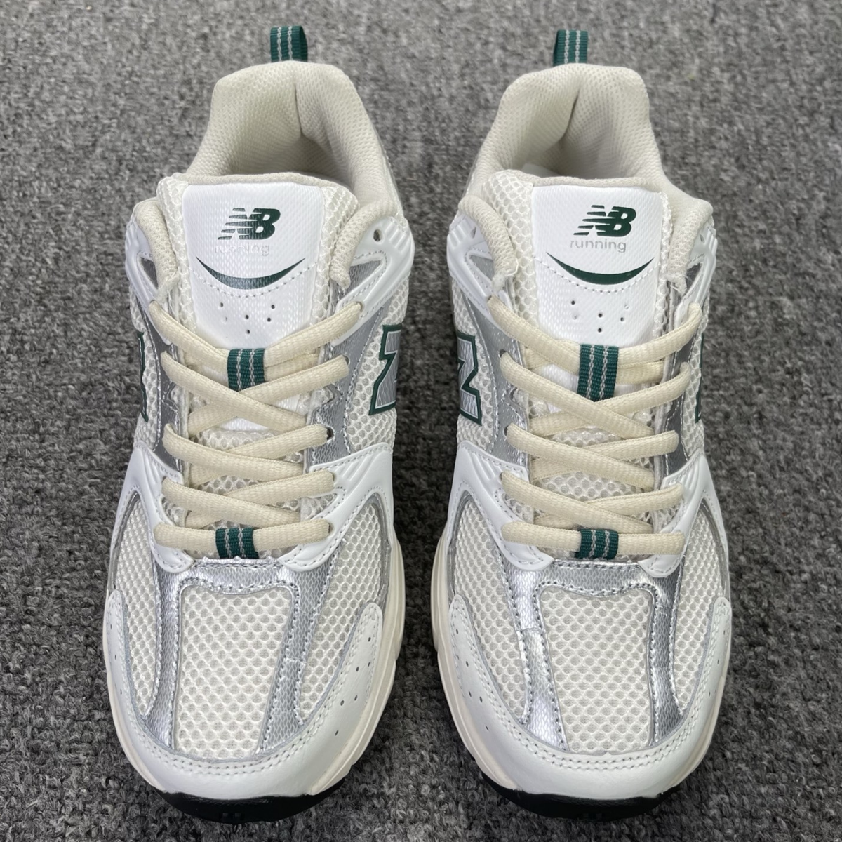 New Balance 530 - White Silver Green