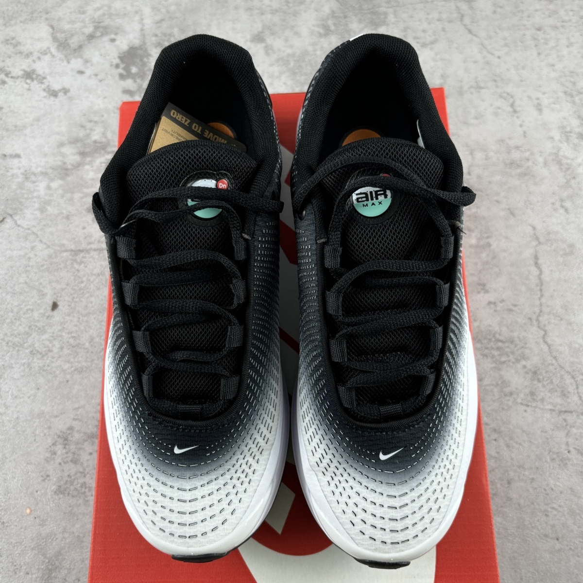 Nike Air Max DN SE - Black Light Bone Green Strike