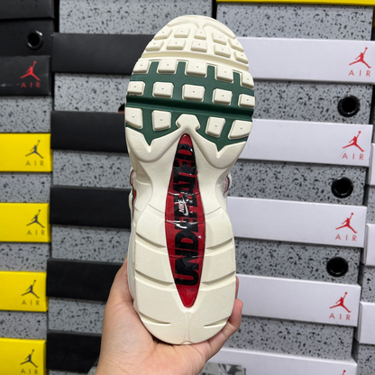 Air Max 95 x Undefeated - White